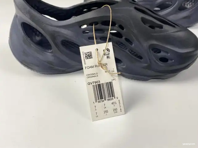 GV7903 Blue Yeezy Foam Mineral Adidas RNNR 0508